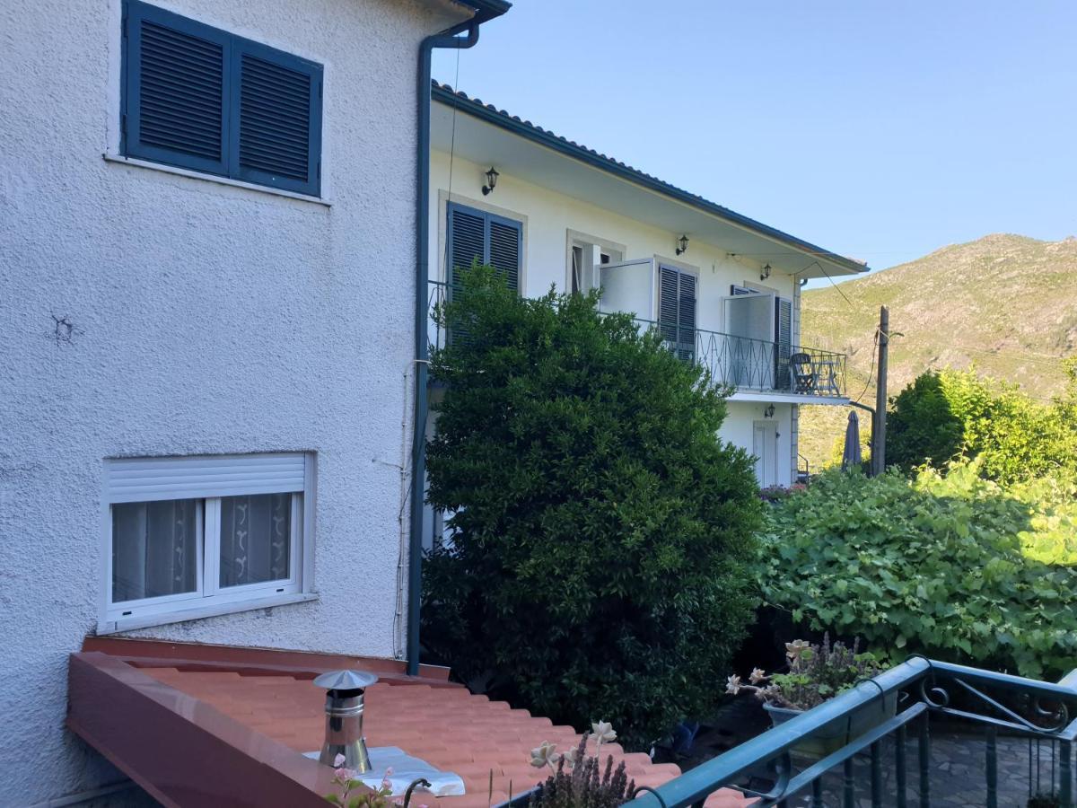 Dos Santos Alojamento Gerês Exterior foto